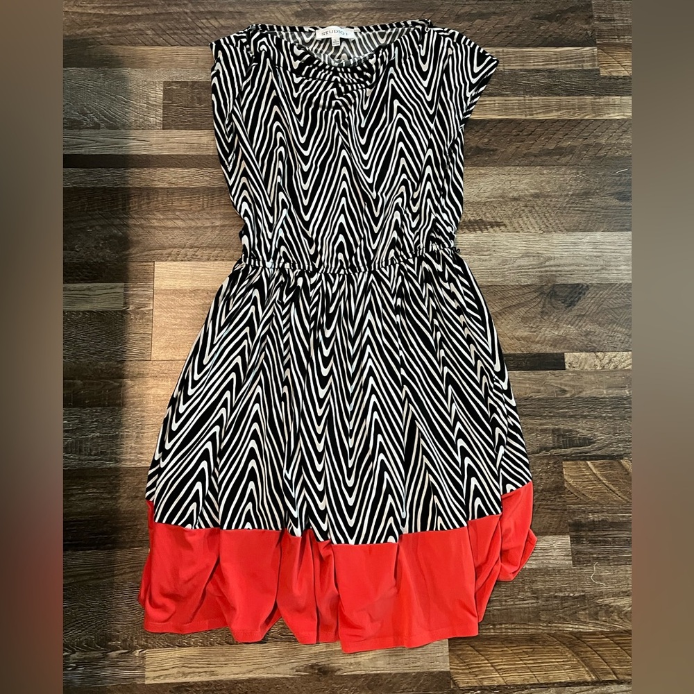 Studio I sleeveless dress
